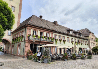 Sanierung Gebäude Kirchenplatz 1-3